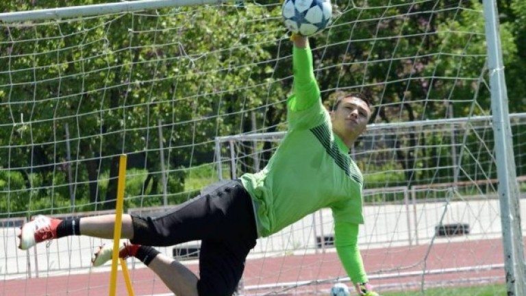 Двама футболисти на Черно море получиха повиквателни за юношеския национален отбор