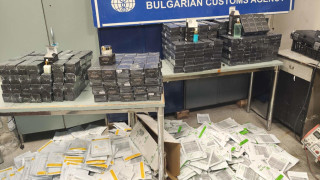 Митничари откриха контрабандни козметични продукти за над 90 000 лева