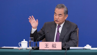 Днес китайският външен министър Ван И нападна търговската политика на