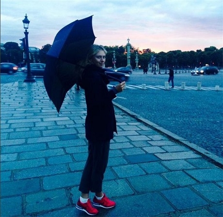 Григор и Мария на разходка из Париж в дъжда