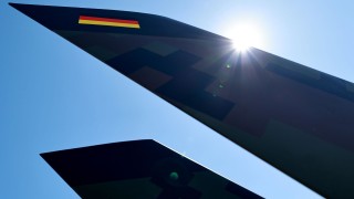 Двама военнослужещи от Бундесвера са загинали а един е изчезнал