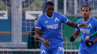 Защитникът на Левски Хосе Кордоба се прибра в София