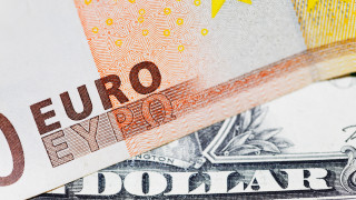 Делът на еврото в международните разплащания през междубанковата система SWIFT