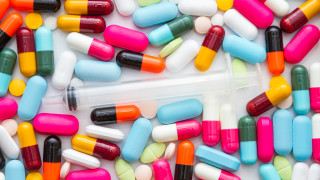 Изписването на излишни лекарства води до нови хоспитализации