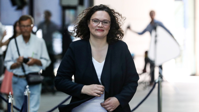 Триумвират поема управлението на социалдемократите в Германия