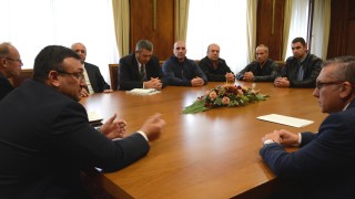 От МВР обещаха финансова помощ на двама граничари за защита пред турския съд