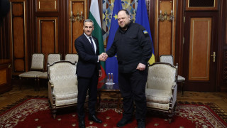 Гюров потвърди подкрепата на България за Украйна и териториалната й цялост