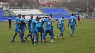 Спортист Своге победи с категоричното 5 1 Септември София в мач от