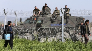 Мигранти пак влязоха в сблъсъци с македонската полиция на гръцката граница