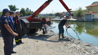 Бургас обещава край на наводненията около канала на езерото "Вая" и Черно море