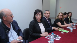 Нинова дава Делян Добрев на Конституционния съд