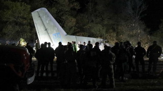 Военен самолет се разби край украинския Харков 