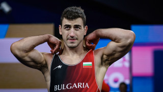 Олимпийският ни шампион Семен Новиков днес излиза на тепиха на