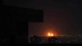 Няколко силни експлозии са чути в Техеран