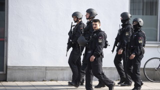 Германски следователи съобщиха че са затворили център за обработка на