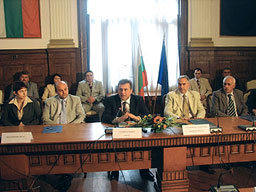 Контролният комитет в ДФ"Земеделие" се събира за първи път