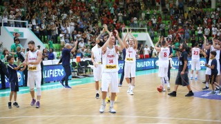 Да закриваме баскетбола За нищо не ставаме Толкова си можем