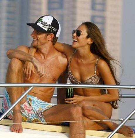 Бътън и Джесика отново заедно