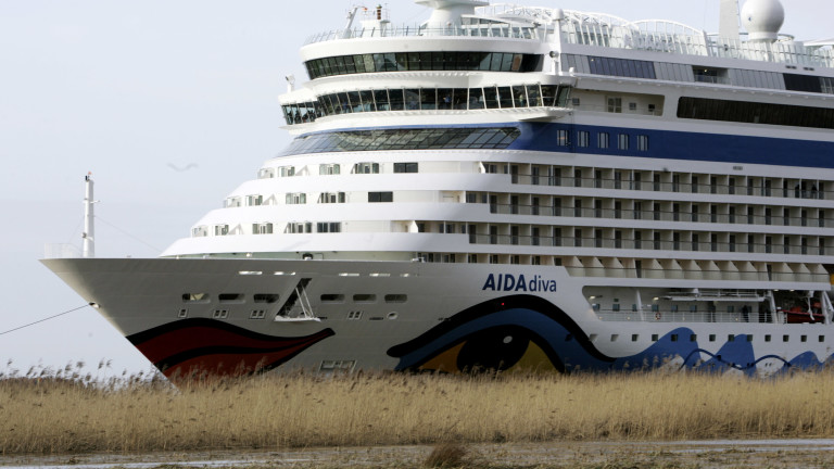 Германска корабостроителница в затруднение получи поръчка за круизни кораби за 10 млрд. евро