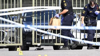 Почина един от двамата ранени мъже при нападението в шведския