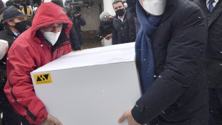 Северна Македония започна да имунизира срещу коронавируса с първите 4680