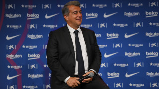 Президентът на Барселона Жоан Лапорта изнесе реч пред отбора на