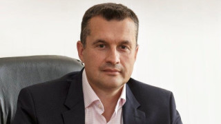 Румен Радев и Бойко Борисов водят политическия инженеринг в БСП