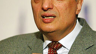 Костов брани управлението си