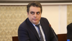 Асен Василев дава по-високи заплати в МВР само след реформи