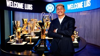 Италианският Интер привлече бразилското дясно крило Луис Енрике от Олимпик Марсилия съобщиха