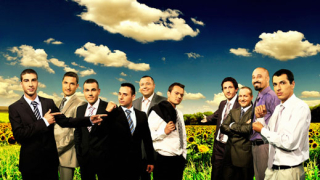 Платени манекенки във "Фермер търси жена"