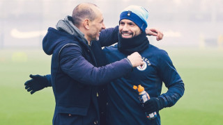 Бившият футболист на Манчестър Сити Мартин Петров посети тренировка на