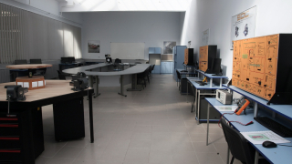 28 професионални гимназии ще бъдат модернизирани и оборудвани в съответствие