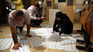 Избирателната активност на парламентарните избори в Ирак спадна до рекордно