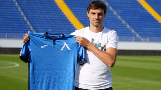 Левски подписа за една година с Мартин Райнов