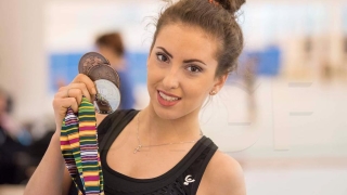 Гимнастичката Катрин Тасева почерпи за медалите (СНИМКИ)