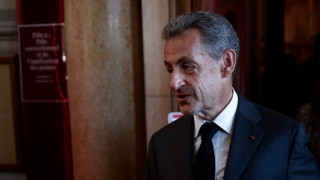 Бившият френски президент Никола Саркози казва че дипломацията дискусиите и