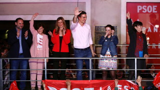На парламентарните избори в Испания побеждава управляващата Социалистическа партия която