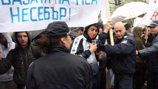 Полицията спестила боя на студентите, доволен Цветанов
