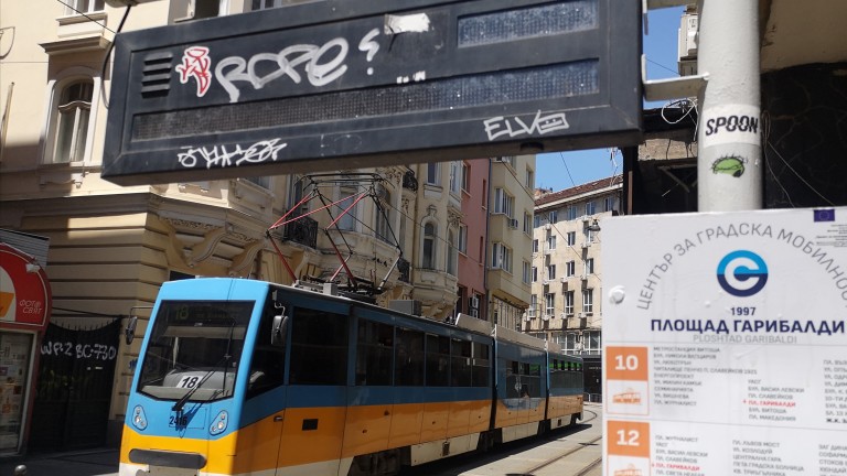 Работят ли климатиците в градския транспорт в София? В отговор