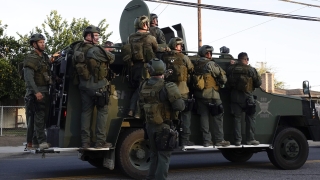 Единият от стрелците в Сан Бернардино бил колега на жертвите