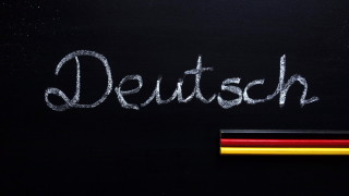 Германски писатели комици и университетски преподаватели призоваха за прекратяване на