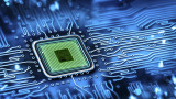 Американският гигант Qualcomm ще плаща милиони за патенти на Huawei