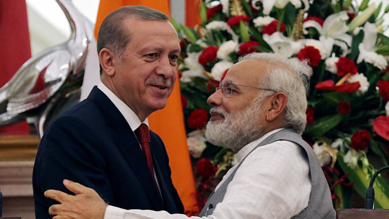 Индия и Турция трябва да засилят връзките си, настоява Моди 