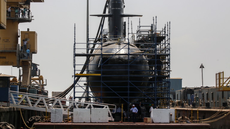 Снимка: Тайван построи първата си подводница, започват изпитанията й