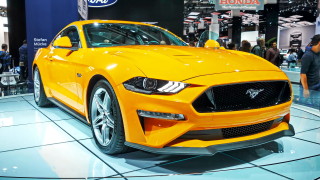 Постоянното световно търсене на модела Ford Mustang го изведе до