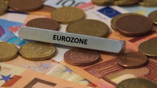Годишната инфлация в еврозоната ще достигне 10 7 през октомври съобщава