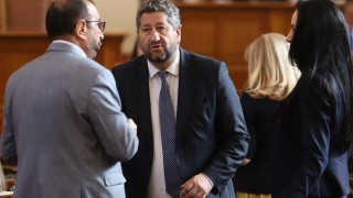 Христо Иванов съзря светъл лъч за възстановяване на диалога