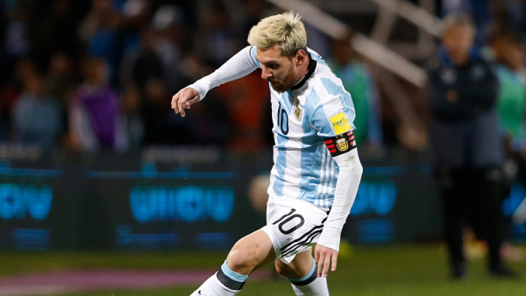 Меси лично раздал заплати в националния отбор на Аржентина!