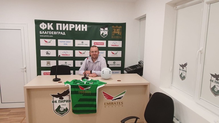 Емблематичен фен със запазена марка: Извадиха мача от всички заложни къщи!